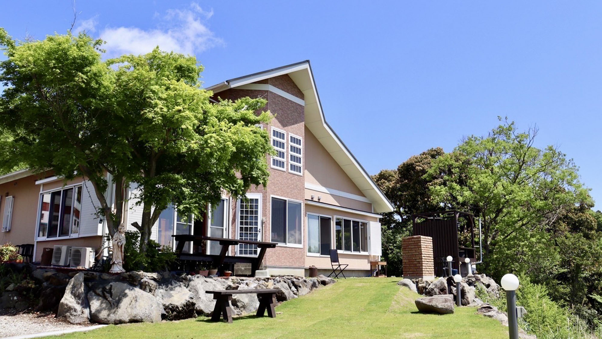 ヒーリングビレッジ山の家