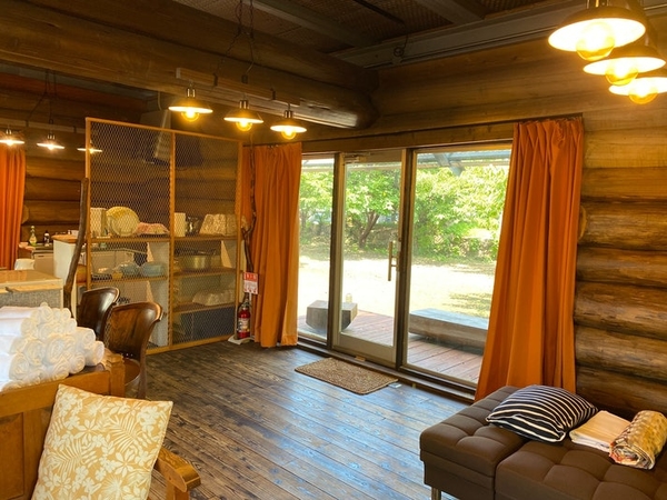 坂出 BAY MARINA ログハウス