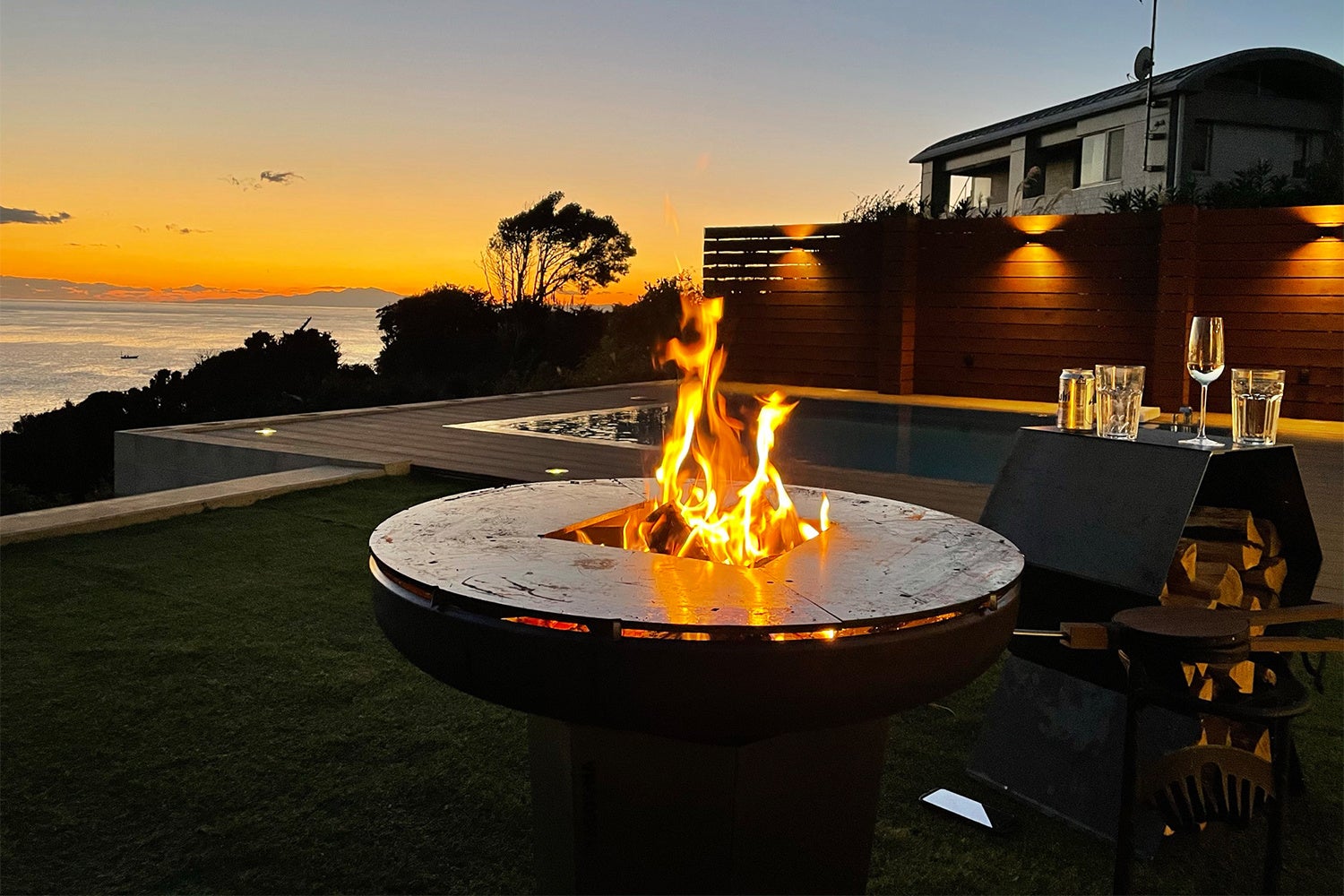 MOROISOSO 三浦 プライベートプール サウナ BBQ 焚き火