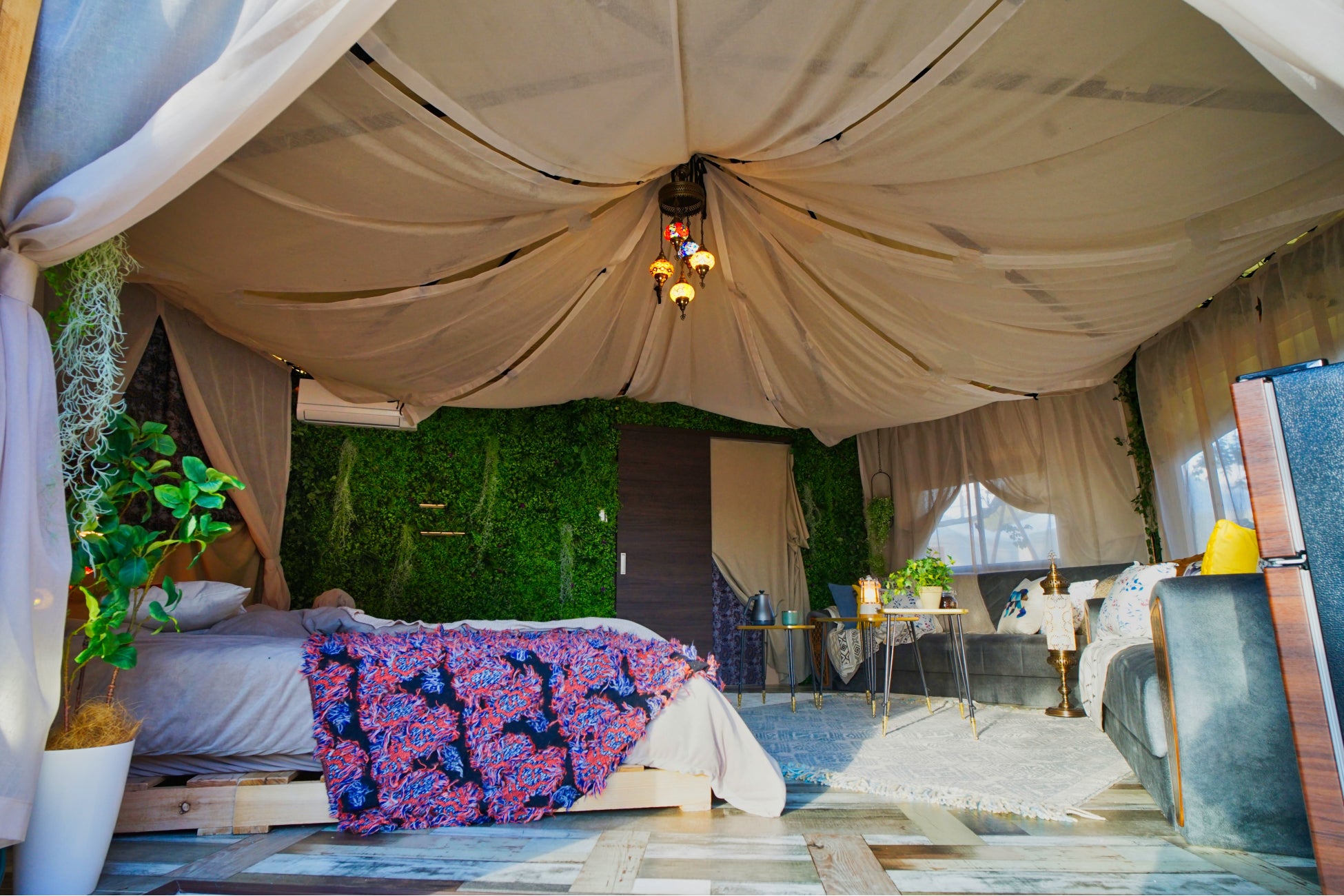 グランピング 施設 内装