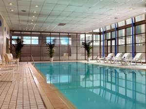 ヒルトン名古屋 プール