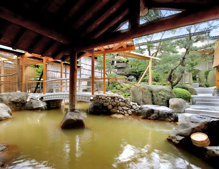 ホテル木暮 黄金の湯 露天風呂