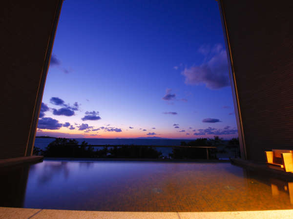 あわじ浜離宮 別荘 鐸海 露天風呂 夕日