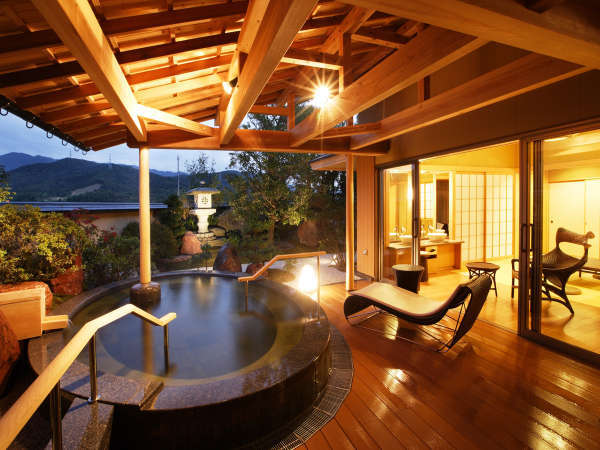 白玉の湯 華鳳 庭園 露天風呂