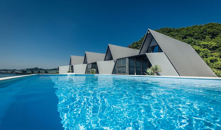 SETONITE グランピング インフィニティプール