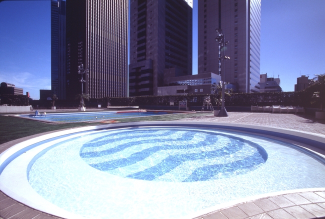 京王プラザホテル スカイプール