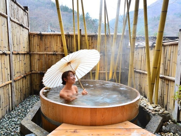 四万温泉 柏屋旅館 貸切露天風呂