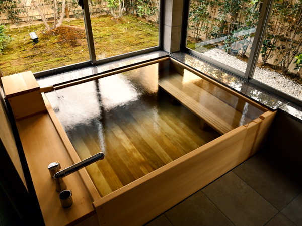 あわら温泉 光風湯圃 べにや 露天風呂付き客室