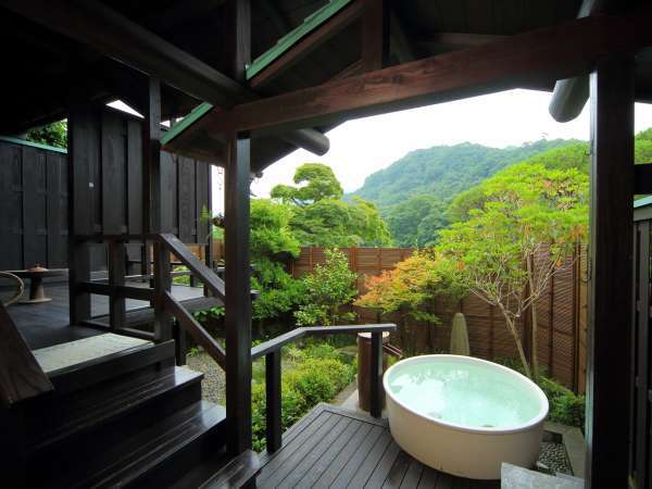 長瀞温泉 長生館 岩畳 露天風呂