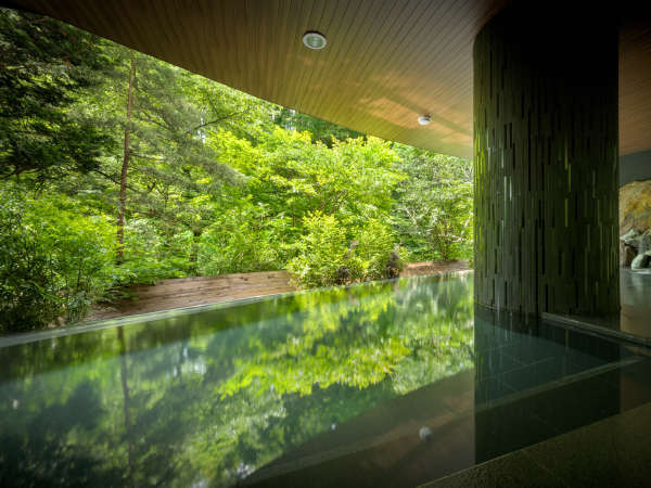 秋保グランドホテル 露天風呂 磊々峡